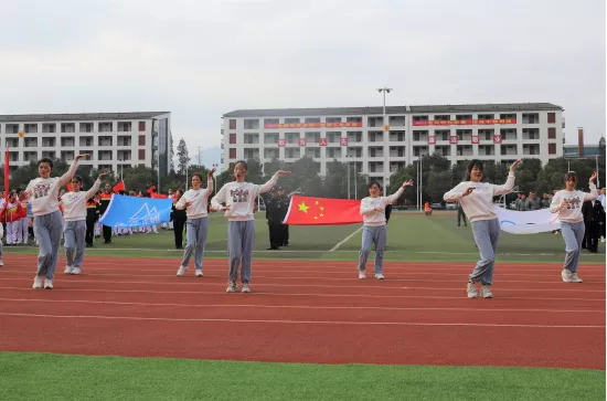 亚洲必赢集团盛大举行“奋进新征程·共筑中国梦”第九届职工运动会开幕式-亚洲必赢